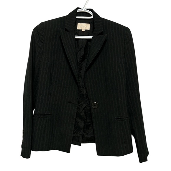 G2900 Black Pinstripe Blazer Jacket Size S - Picture 1 of 3